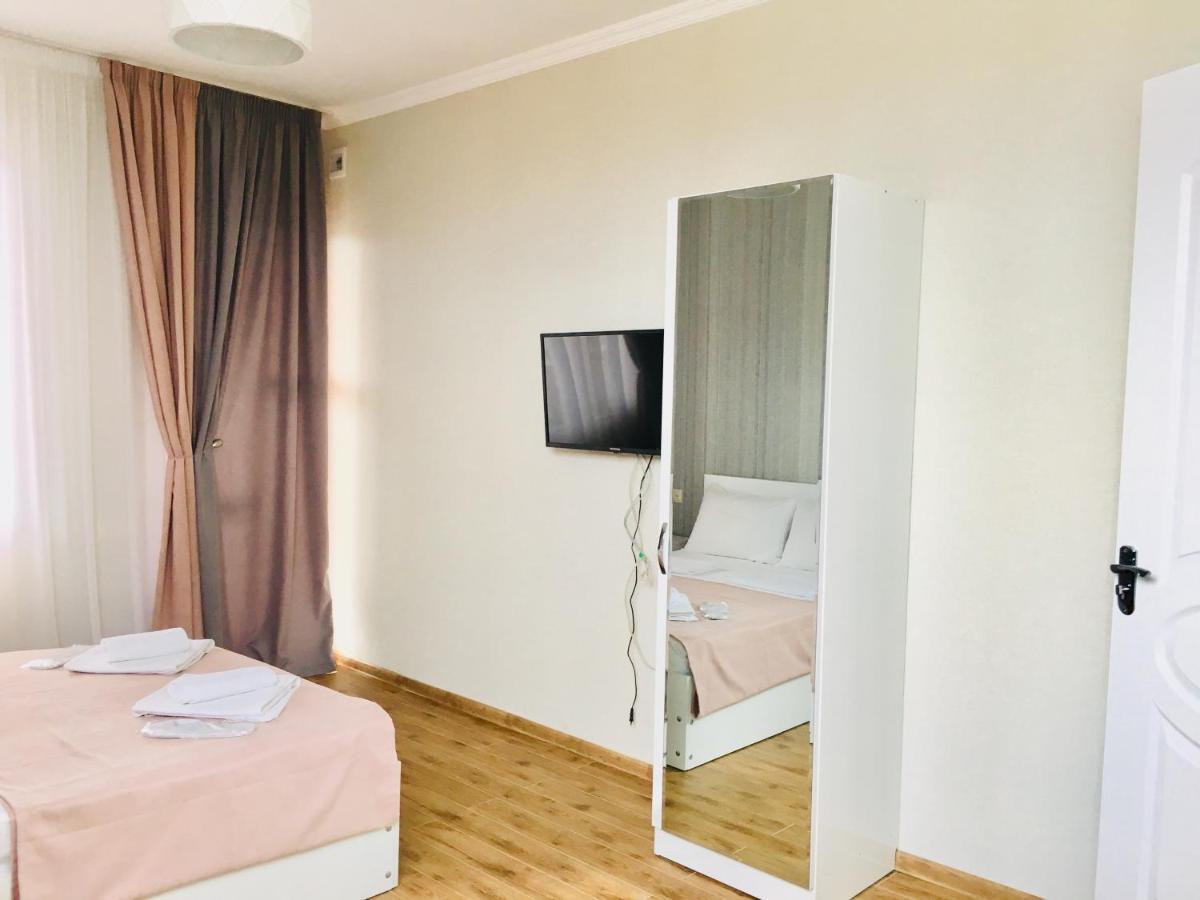 9 Borbalo Street Apartment With Terrace Tbilisi Exterior foto
